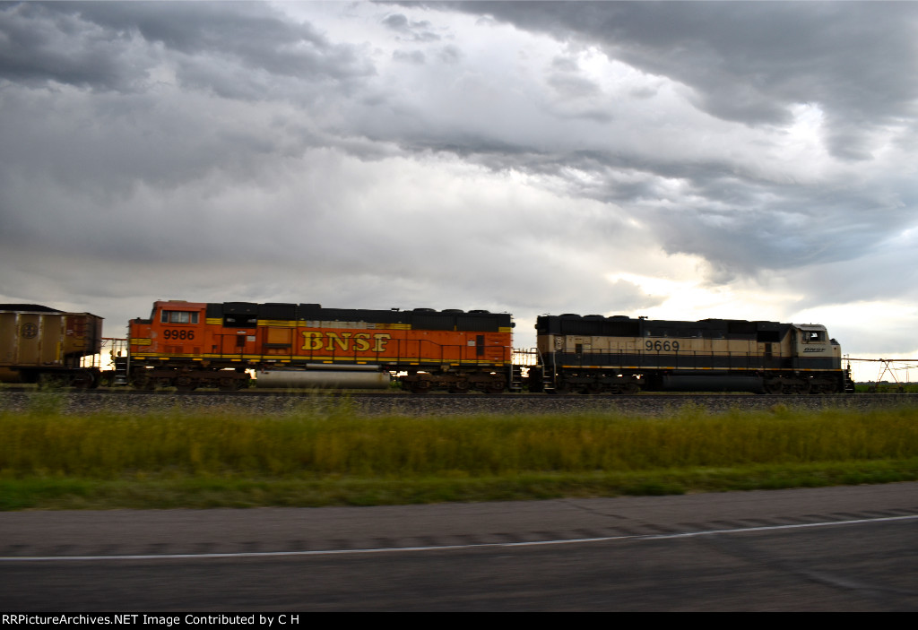 BNSF 9669/9986